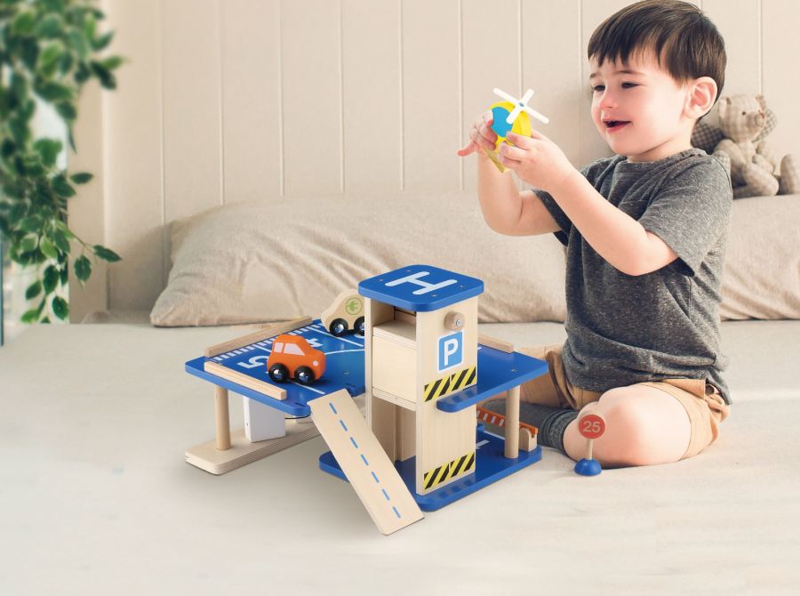 Garage giocattolo per bambini da 3 anni in su in legno naturale e  certificato